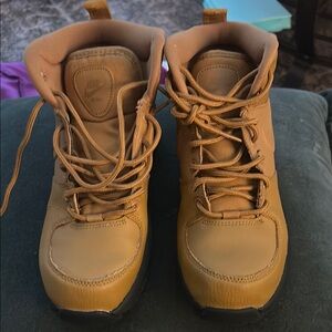 Nike Tan Ankle-High Boots with Padded Collar